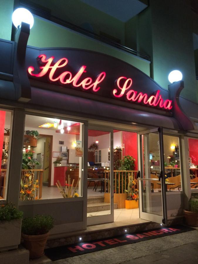 桑德拉酒店 加提欧马里 外观 照片